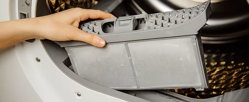 Signs Of A Clogged Dryer Lint Trap in Siloam Springs, Arkansas